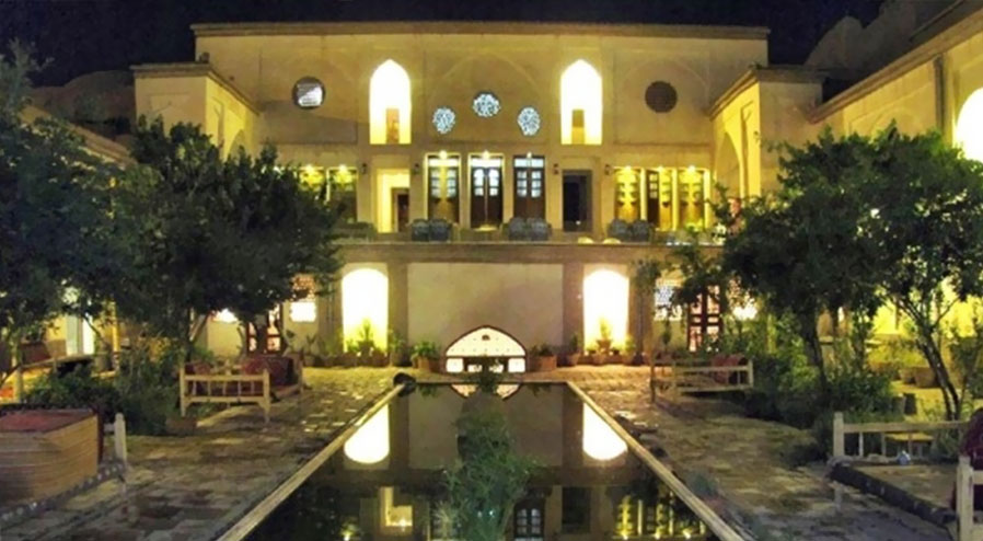 اقامتگاه سنتی احسان